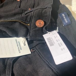 NWT- J Crew High-Rise Toothpick Jean in Black